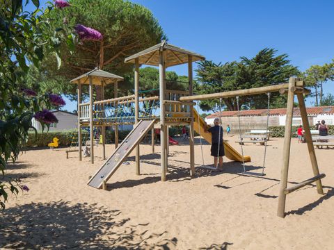 Tour Opérateurs et particuliers sur Camping Le Suroit - Camping Charente-Maritime